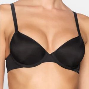 Skims weightless Demi bra